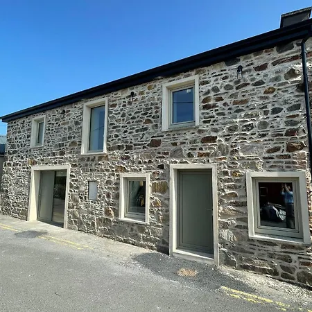 The Warehouse, Σπίτι διακοπών Clifden