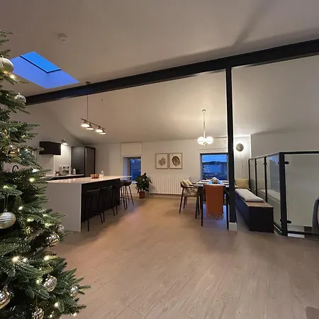 The Warehouse, * Clifden