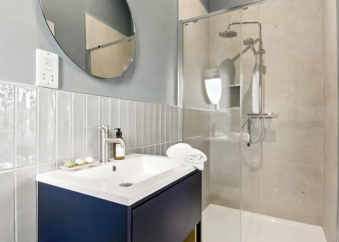 Дом отдыха The Warehouse, Клифден